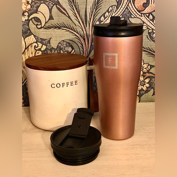 Iron Flask 24 oz. Rose Gold Rover Tumbler 2.0 - Picture 5 of 9
